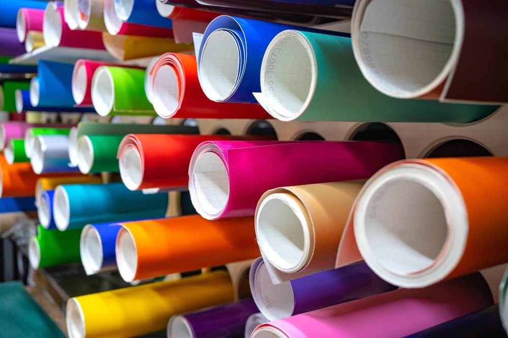 Rollos de vinilo para impresión gran formato y material publicitario - Ilustrarte EC